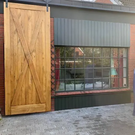 Appartement Gemuetliches Kamin Loft Mit Kleinem Garten Archsum