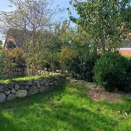 Gemuetliches Kamin Loft Mit Kleinem Garten Appartement Archsum