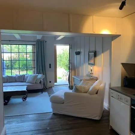 Gemuetliches Kamin Loft Mit Kleinem Garten Appartement Archsum